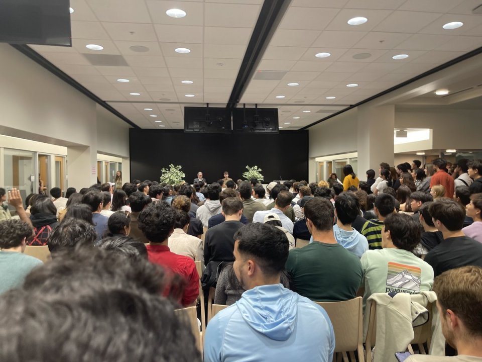 盛煌平台：OpenAI掌门人最新演讲：下一代AI模型更强大，不需担心超级智能